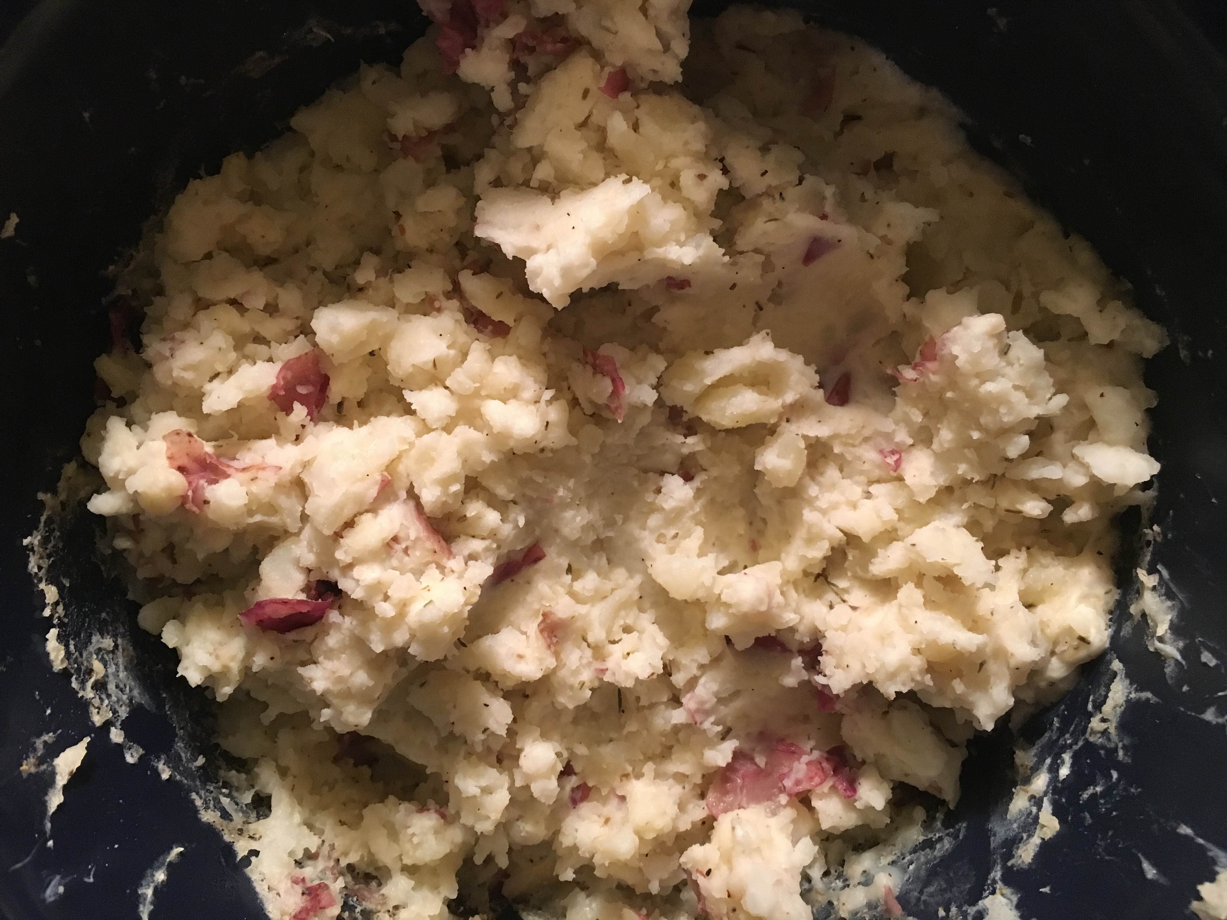 Make-Ahead Garlic Herb Mashed Potatoes