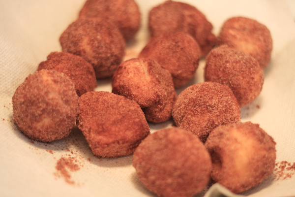 Homemade Cinnamon Sugar Doughnut Holes