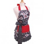 Flirty Aprons - scarlet blossom