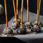 Chocolate pumpkin cheesecake pops 