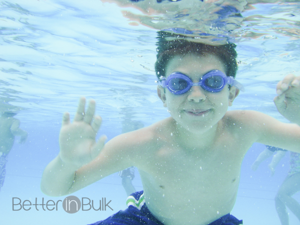 underwater pool photo