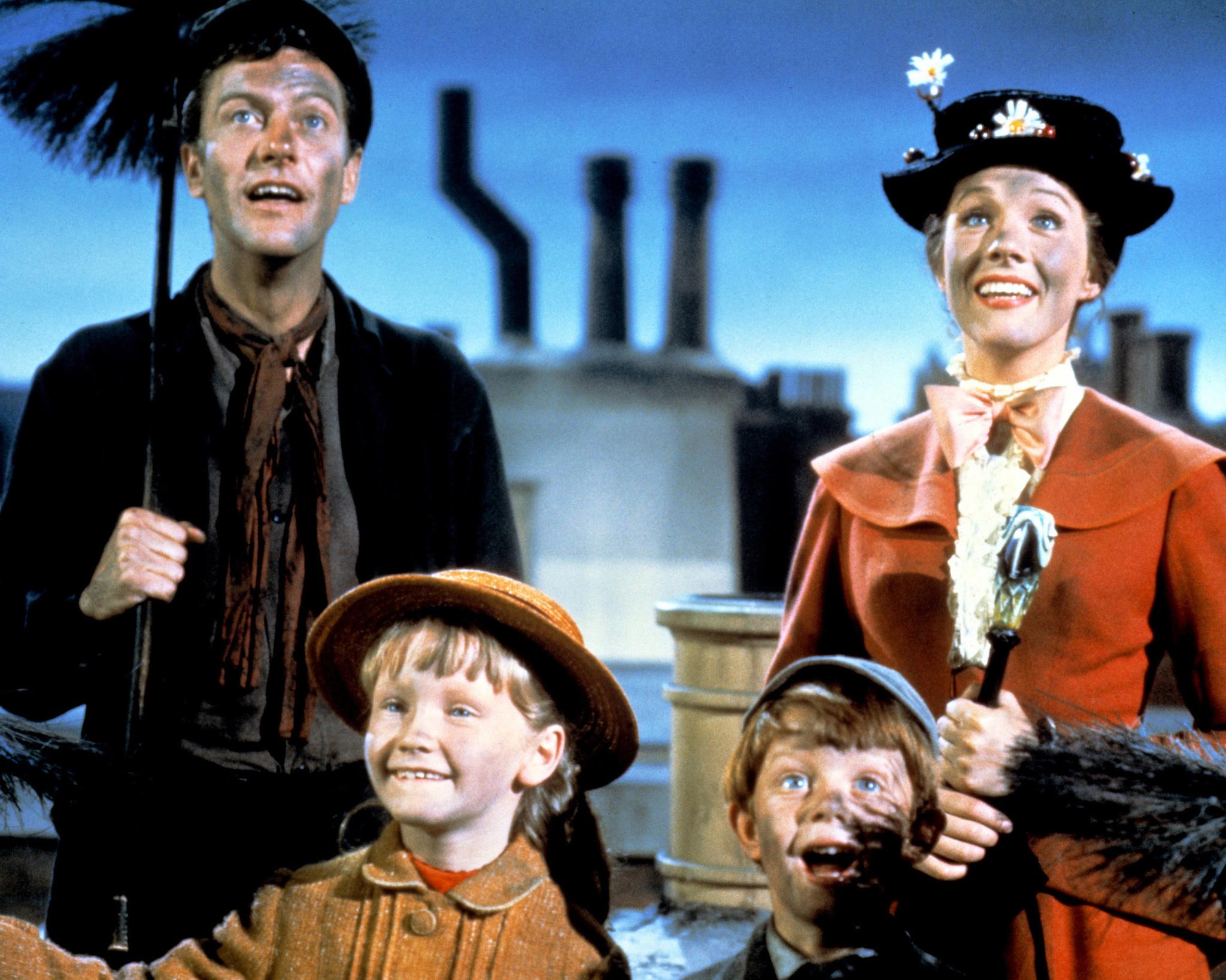 Mary Poppins, Bert and the Banks children