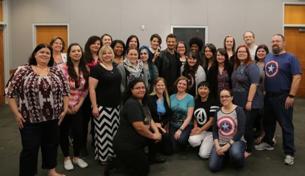 Jeremy Renner, Cobie Smulders and the bloggers | Photo courtesy of Disney