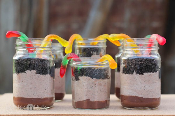 Mason Jar Dirt Pudding with Oreo "Dirt" and Gummy Worms