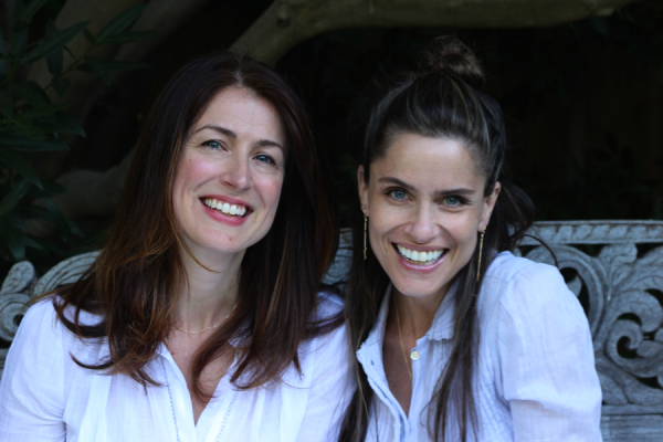 Amanda Peet and Amanda Troyer 