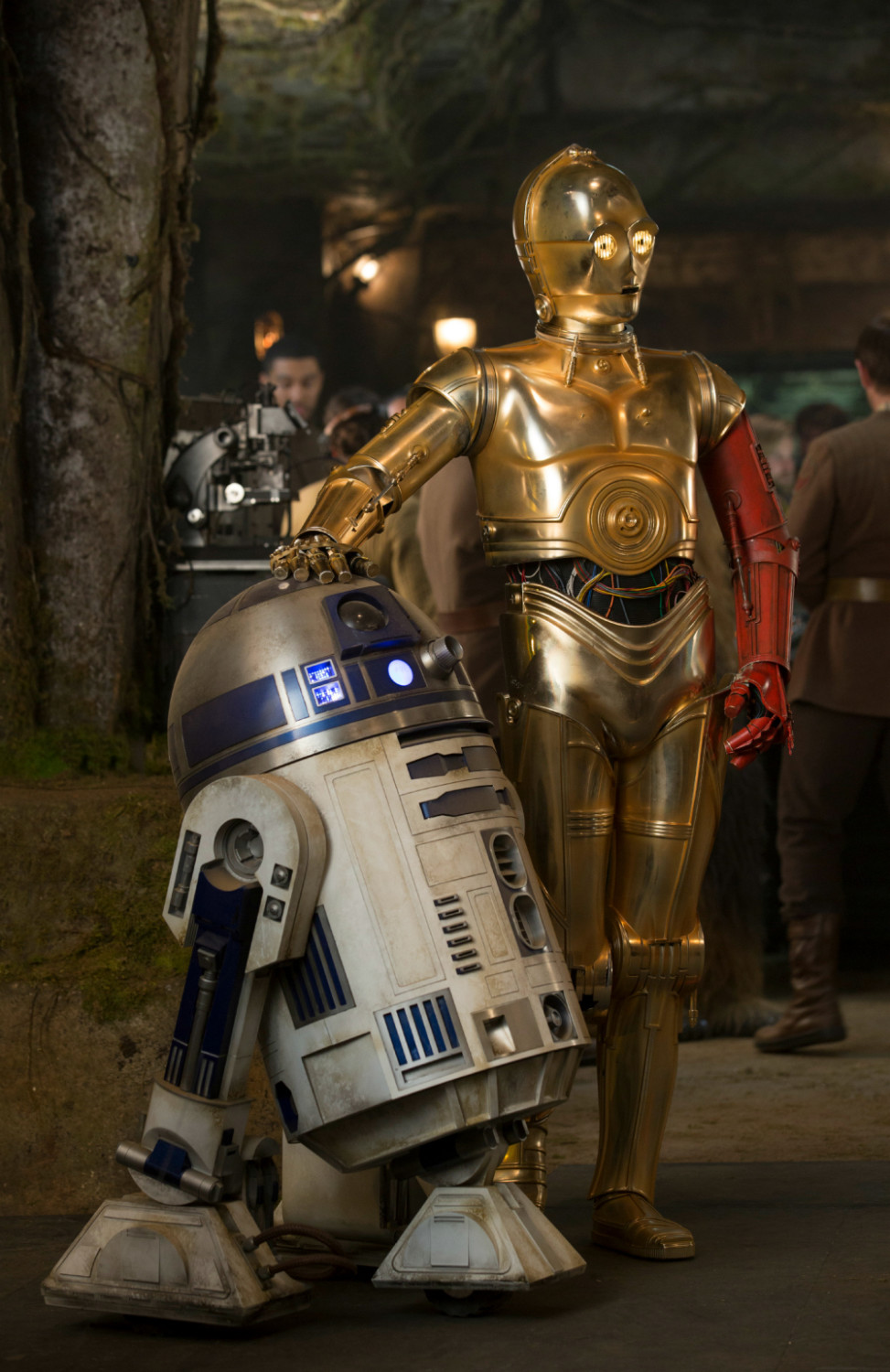 Star Wars: The Force Awakens - R2-D2 and C-3PO 