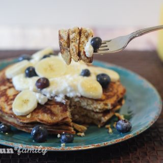 Cottage Cheese Protein Pancakes - a delicious, filling breakfast recipe that can be a great alternative for a high protein or gluten-free diet