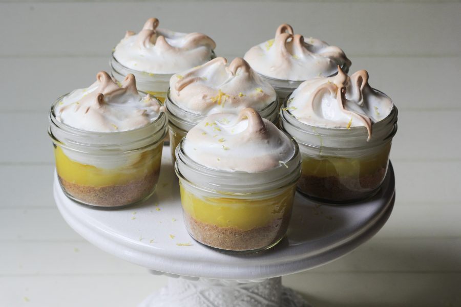 Mason jar lemon meringue pies-1-2