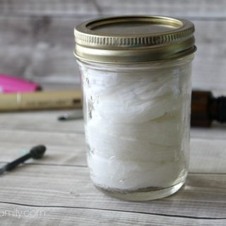 How to make DIY Makeup Remover Pads with Essential Oils