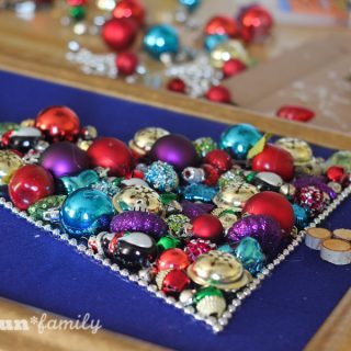 The Ornament Tree - an easy Christmas Craft Wall Hanging