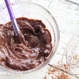 DIY luxurious chocolate face mask is great for your skin!