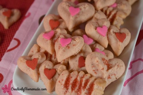 strawberry-valentine-spritz-cookies