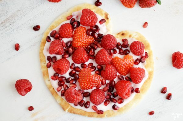 Fruit-Yogurt-Flatbread-Pizza-Heart-for-Valentines-Day