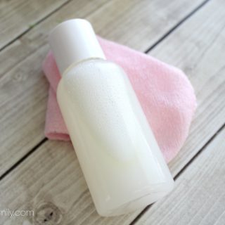 DIY moisturizing face wash