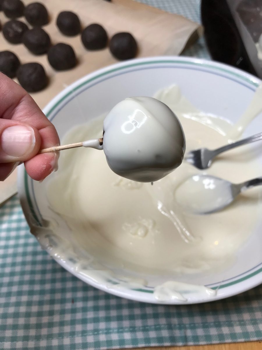 Oreo Snowballs