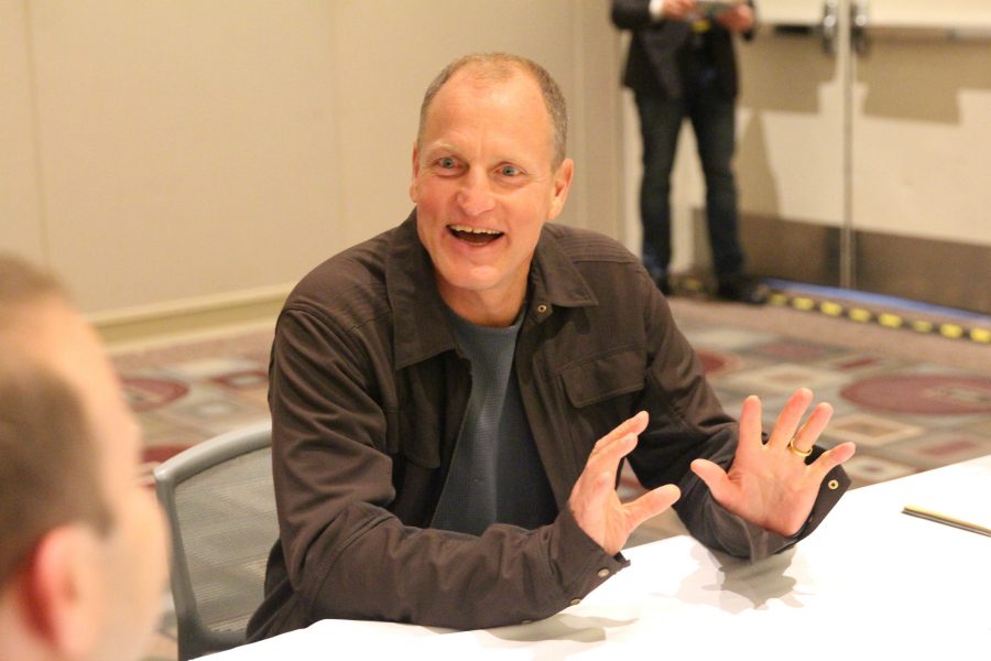 Woody Harrelson is Beckett in SOLO: A Star Wars Story #HanSoloEvent