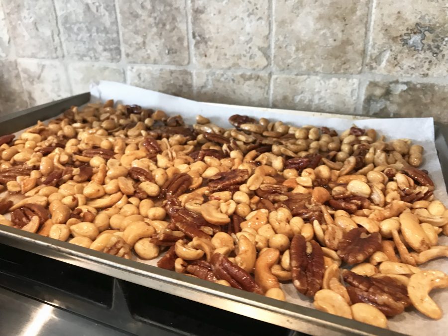 Coca Cola Spicy-Sweet Mixed Nuts Recipe